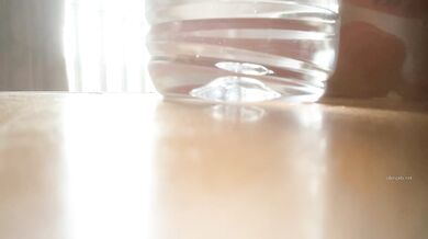 【佳人有约】尿哥泡良佳作，新人小少妇身材不错，大姨妈被操出来了，好多血 (1)